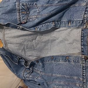 Vintage 1990's Levi Men's Relaxed Trucker Denim Jacket